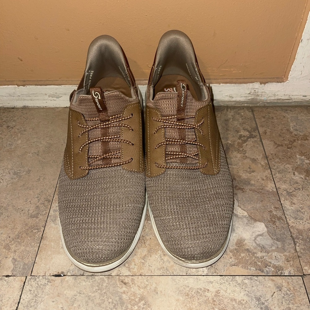 Skechers Men's Taupe and Beige Sneakers